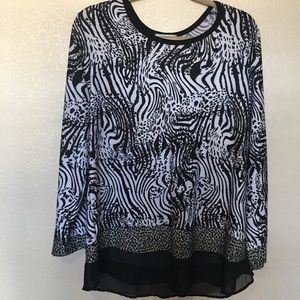 Women’s 2x Carol Rose Black/White Animal Print Top